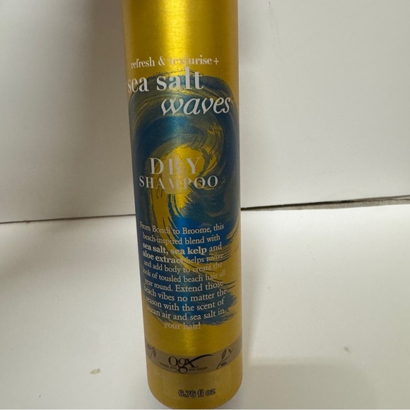 OGX Sea Salt Waves Dry Shampoo 6.76 OZ - Picture 2 of 3